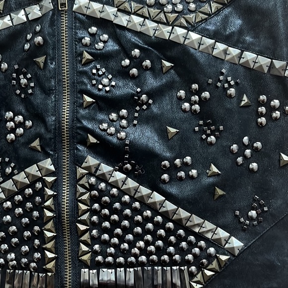 Ladakh Studded Zip-front Leather Skirt - Picture 4 of 4